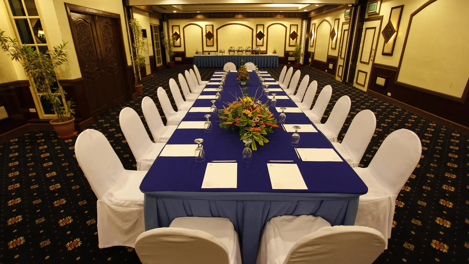 ****  Waterfront Insular Hotel Davao City Filippijnen