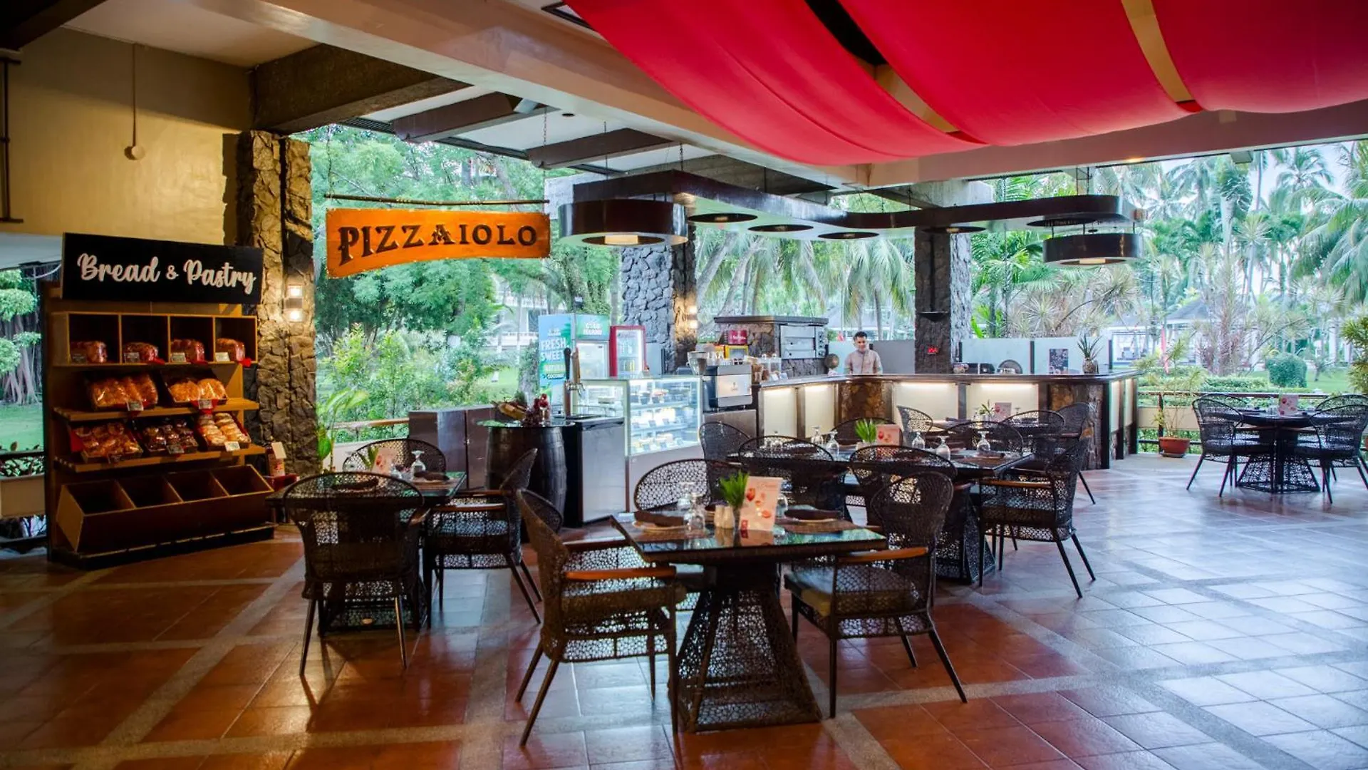 Waterfront Insular Hotel Davao City 4*,