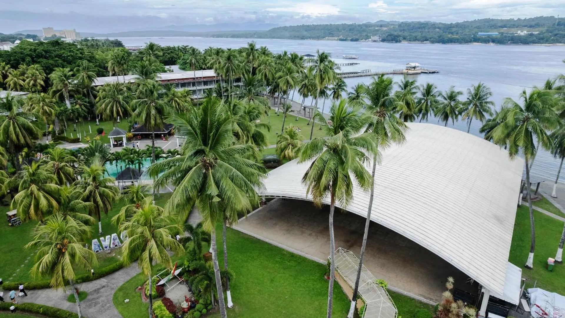 Waterfront Insular Hotel Davao City הפיליפינים