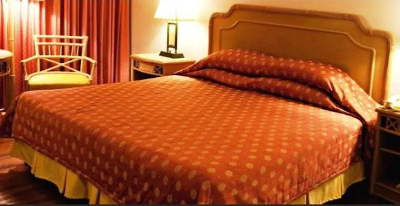 ****  Waterfront Insular Hotel Davao City Filipinler