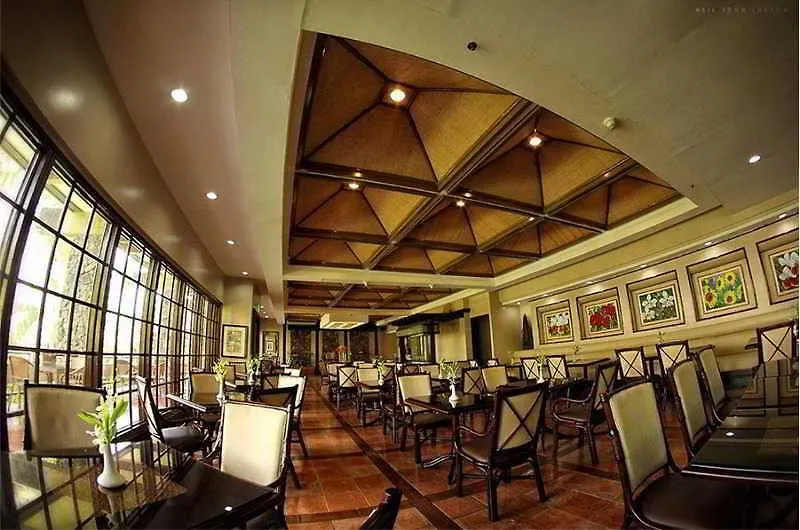 Waterfront Insular Hotel Davao City Filipinler