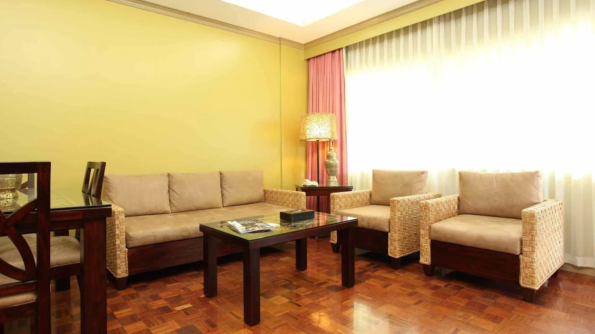 Waterfront Insular Hotel Davao City 4*,